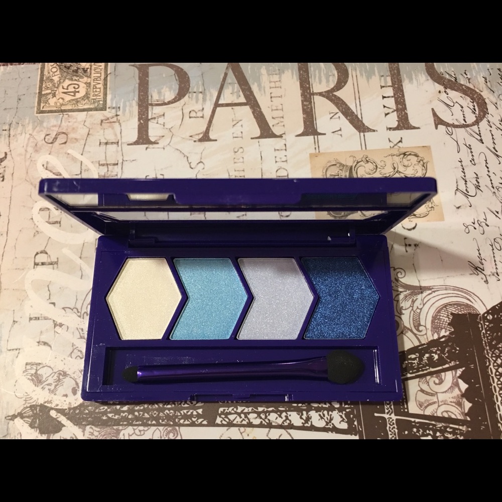 Acti-labs Blue 4 color eyeshadow compact w/ applicator